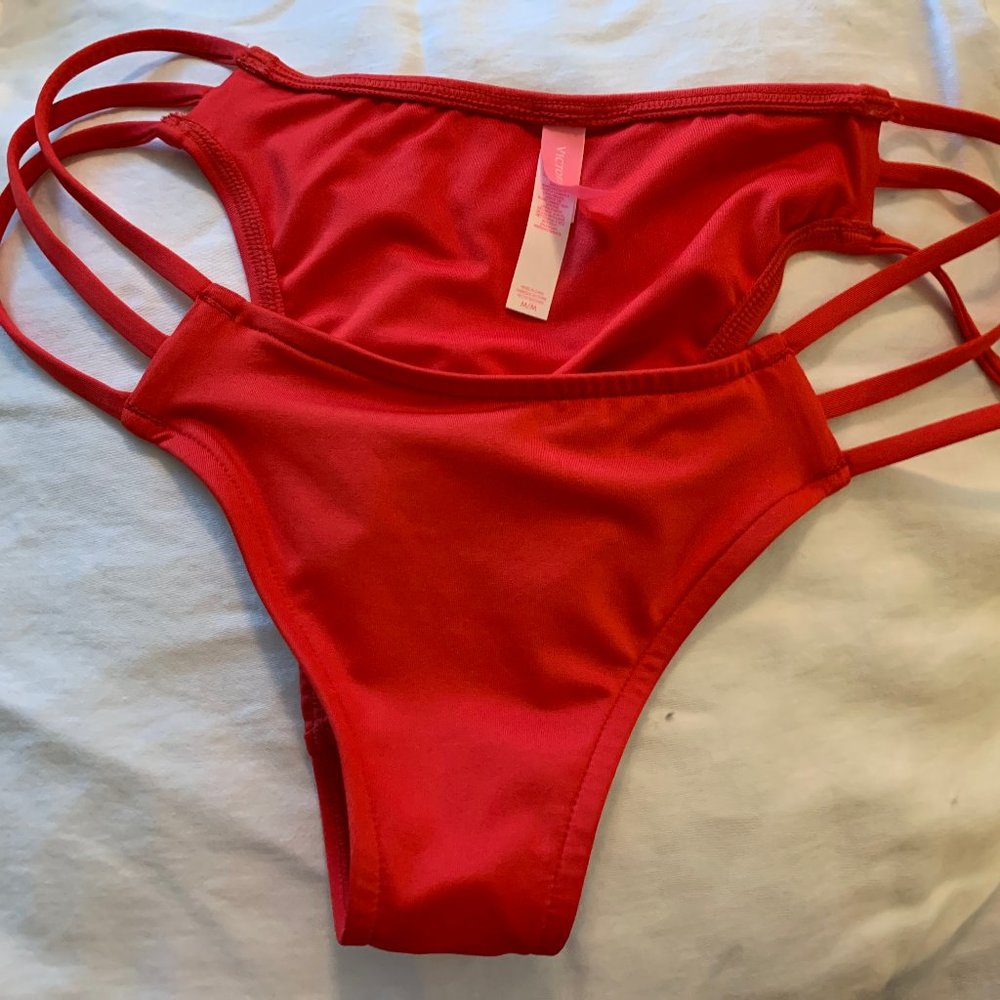 Victoria's Secret Medium Red Brazilian Bottom NWOT